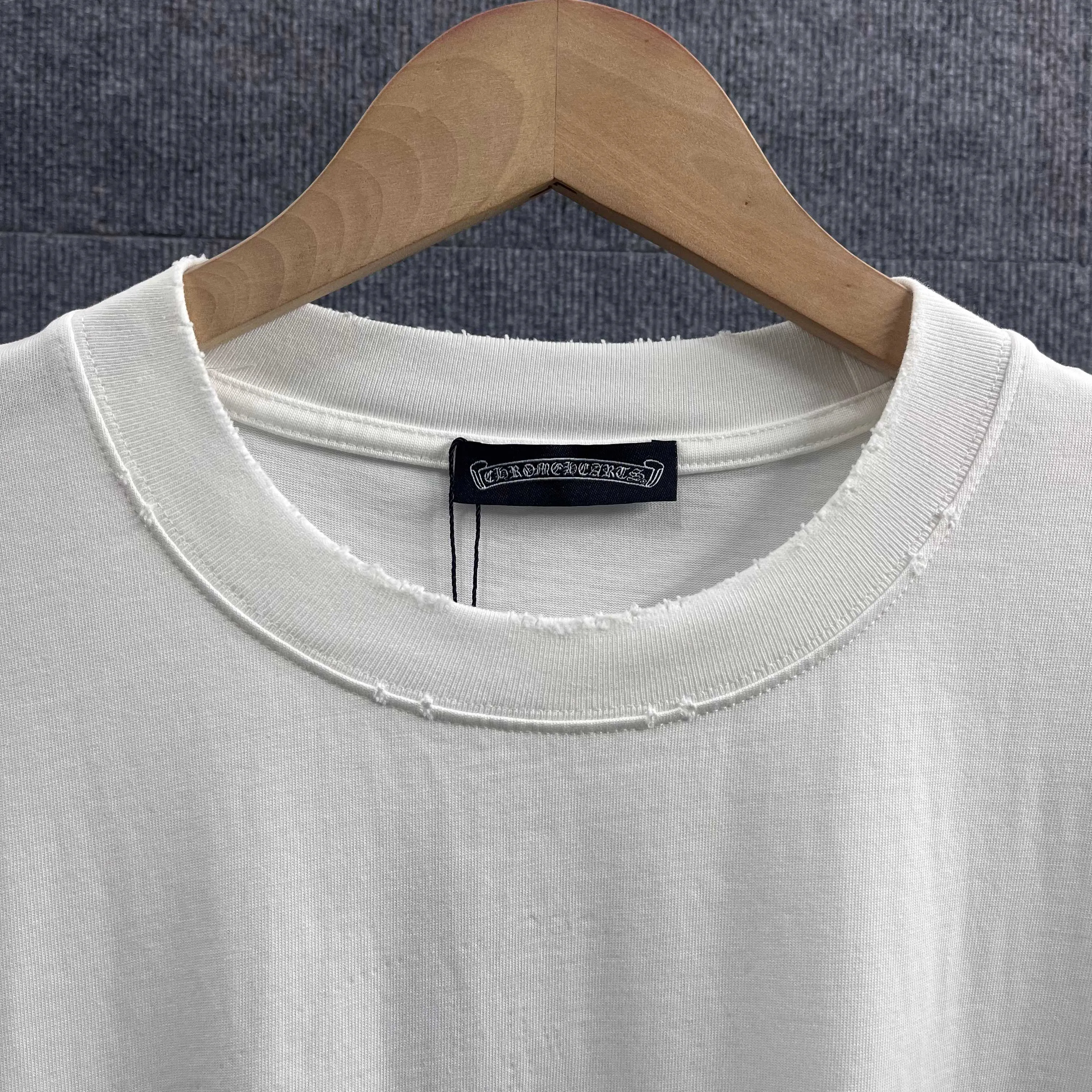 CH* * *2026 New Arrival logo T Same Style ： Size：S （100-140 ） M （130-160 ） L （150-175 ） XL （160-185 ） XXL （180 ）